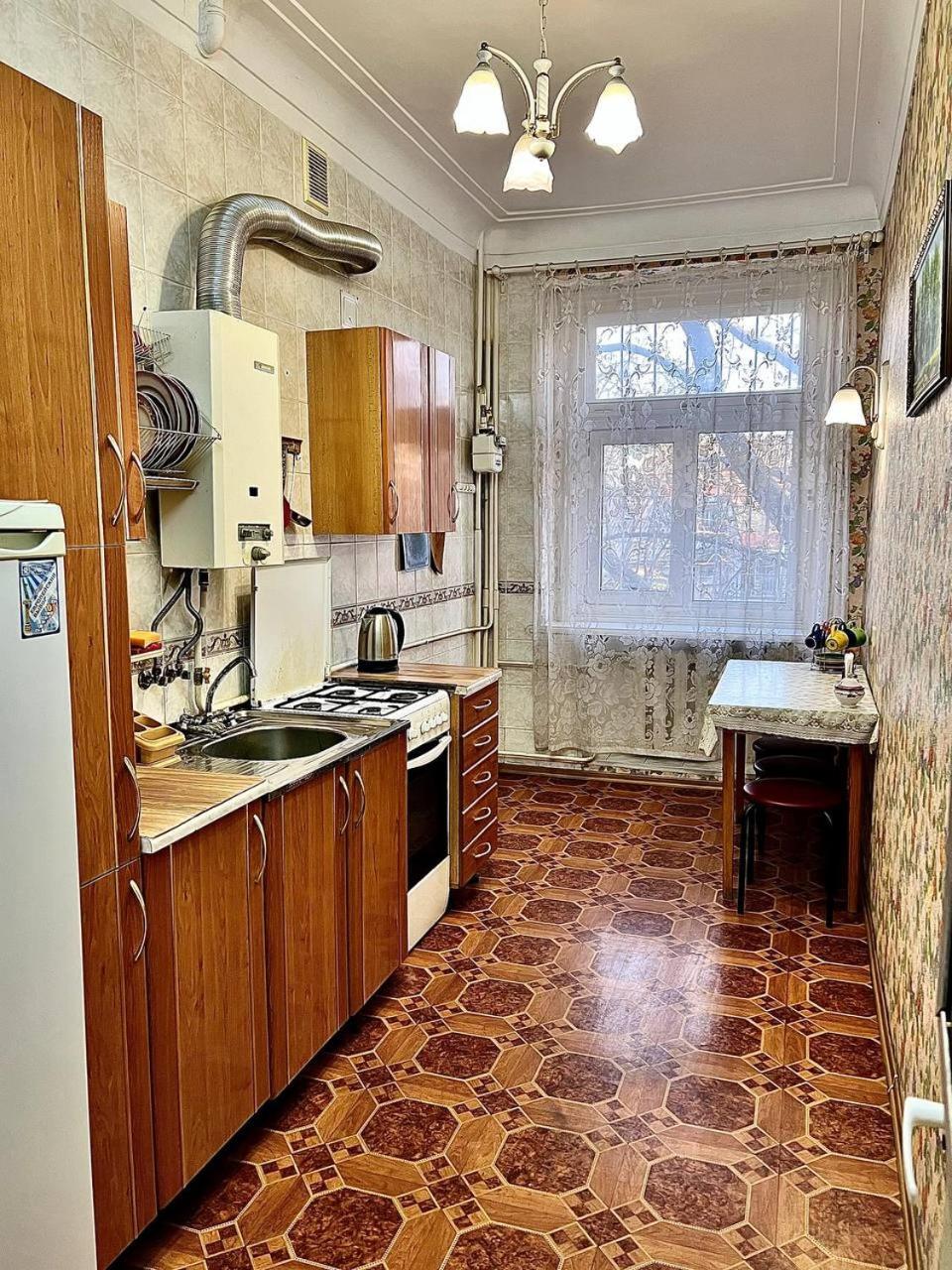 двухкомнатная в самом центре николаева !соборная! 3 разд места Apartament *
